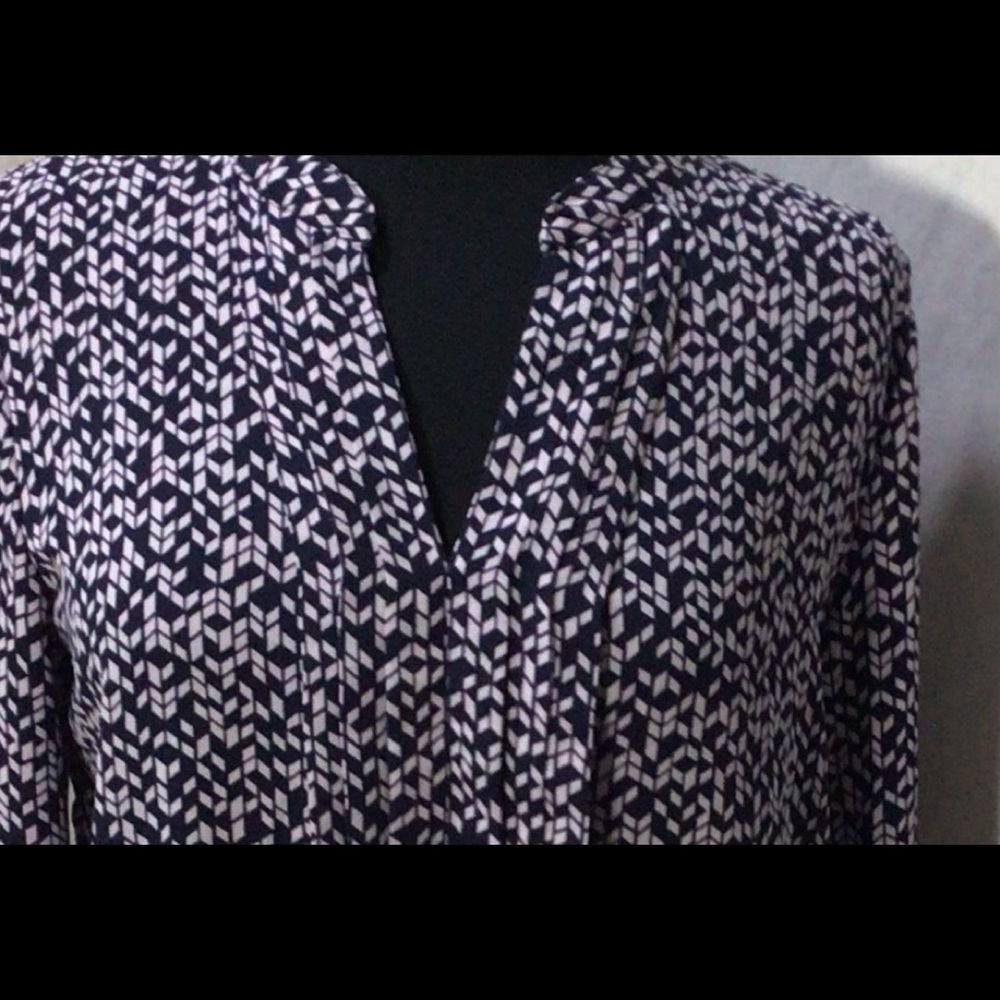 Banana Republic Black, White  print Blouse size small